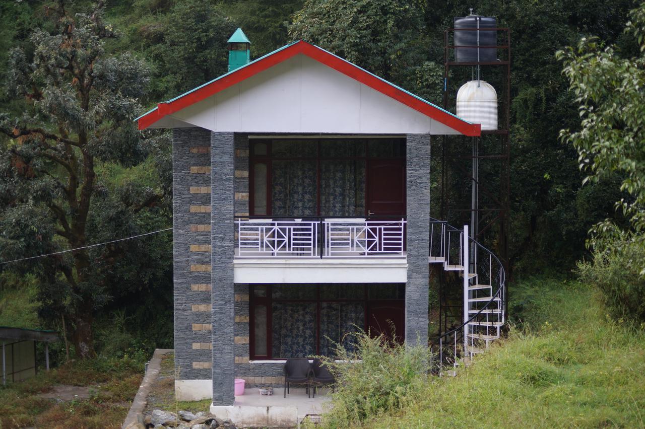 Hotel Shivalay Dharamshala Exteriör bild
