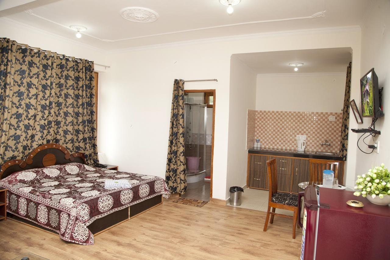 Hotel Shivalay Dharamshala Exteriör bild